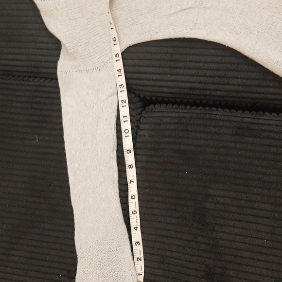 NWOT Cream Cashmere Girl Cardigan Size M - Picture 4 of 6